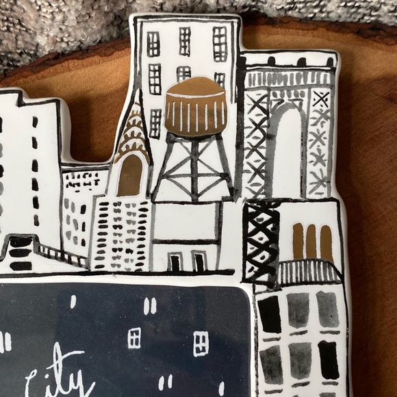 New York City Picture Frame - Picture 5 of 9